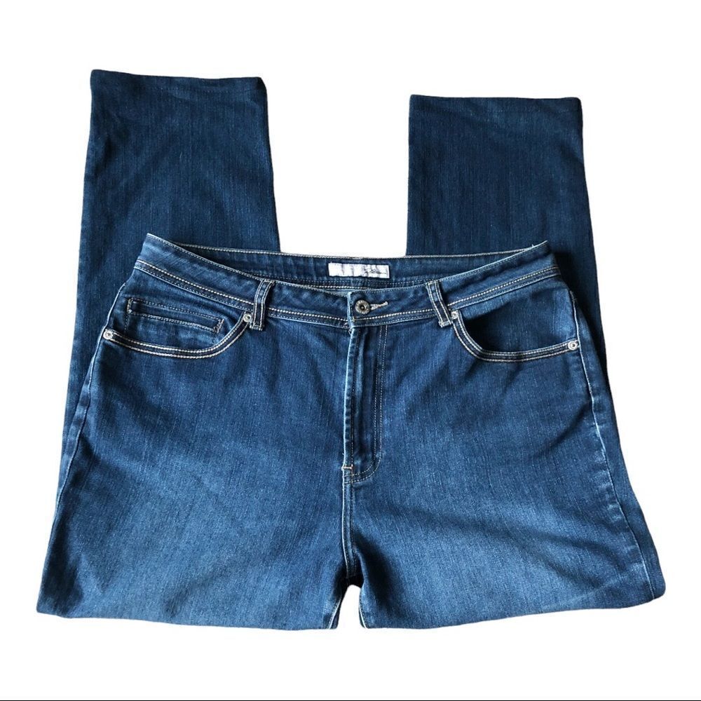 Chico’s Platinum Medium Wash High Rise Straight Leg Jeans Size 32